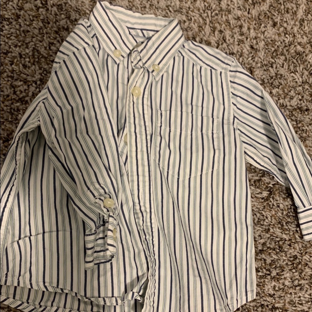 🐮3 for $10🐮 Kids button up shirt